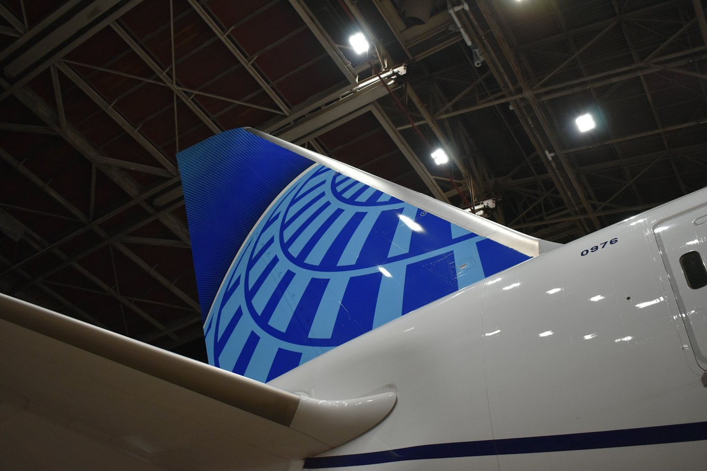 Aircraft tail fin